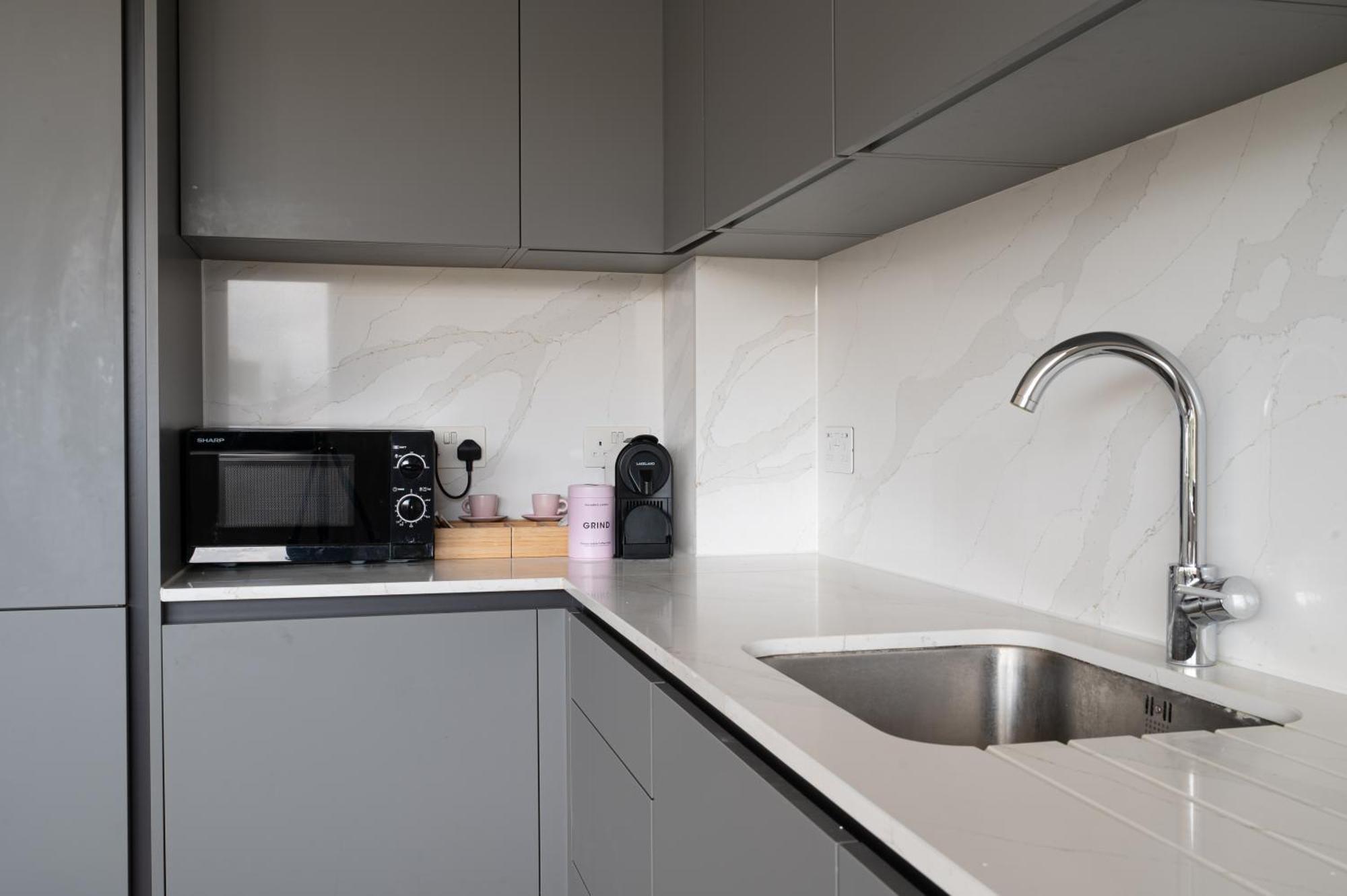Charles Hope London Brentford Apartment Exterior foto